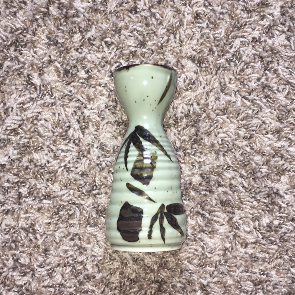Sake Pour Container